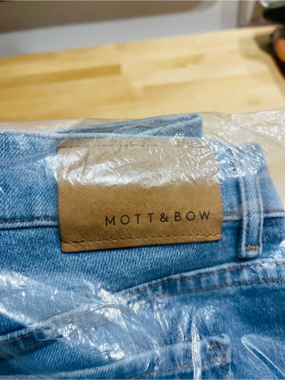 Mott & Bow classic slim